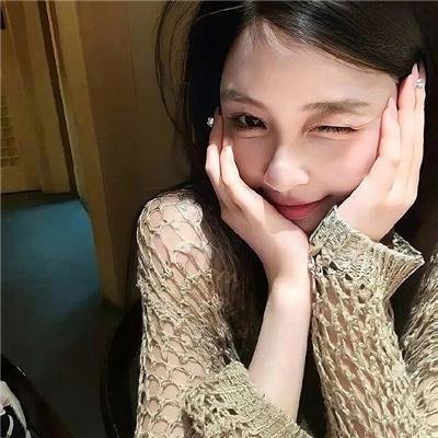 艳女新装